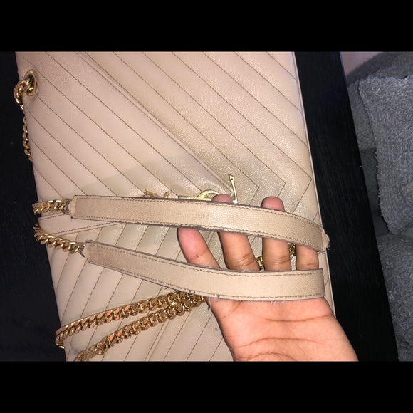 Saint Laurent Grain De Poudre Matasae Monogram - Picture 4 of 8